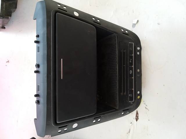 ARONA çıkma yedek parça ARONA KÜL TABLASI 2010 MODEL